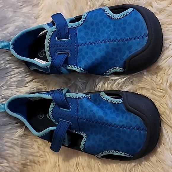 Water shoes, Boy's xL, shoe size 11/12, Junior, swimming shoes - Picture 6 of 8